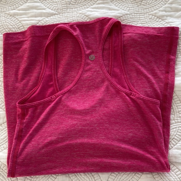 Lululemon hot pink Heather we loose fitting racerback tank. Size 2 - Picture 3 of 3